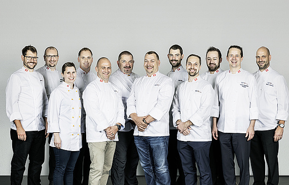 V. l. Marco Jegerlehner (neu), Marcel Schönenberger, Vanessa Schnyder (neu), Adrian Beutler (neu), Daniel Marti (neu), Olivier Wenger (neu), Sven Grüter (neu), Rocco Macconi (neu), Reto Blaser (neu), Adrian Dähler, Thomas Nussbaumer (Präsident), Reto Walther (Geschäftsführer). (Claudia Link) 