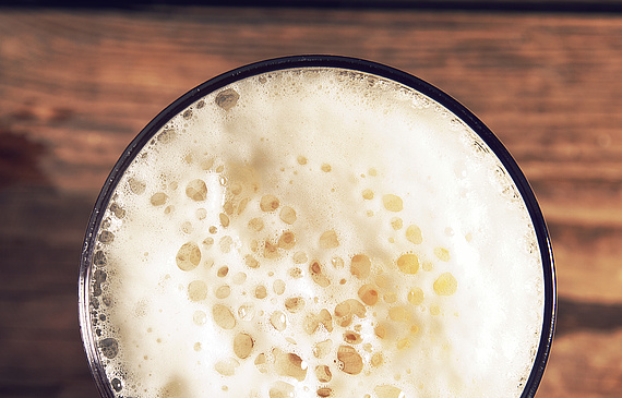 La bière la plus consommée en Suisse reste la bière de type lager avec environ 80% de parts de marché. Claudia Link