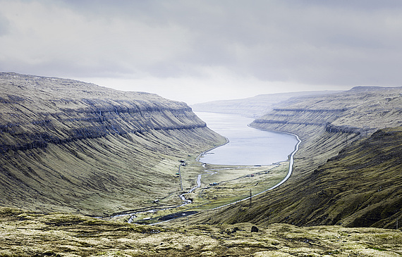 Bien qu’installé à Järpen, à quelque 300 kilomètres de Stockholm, aux confins de la Laponie, le restaurant de Magnus Nilsson affiche complet des mois à l’avance. Magnus Nilsson