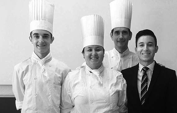 École professionnelle de Montreux (par ordre alphabétique): Basil Chevalley, Luis Fernando Lopez Gonzalez, Sourya Rochat, Martial Stoky (coach). dr