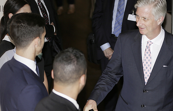 Der belgische König Philippe begrüsst die Radisson-Lehrlinge. (Bild ZVG) Der belgische König Philippe begrüsst die Radisson-Lehrlinge. (Bild ZVG)