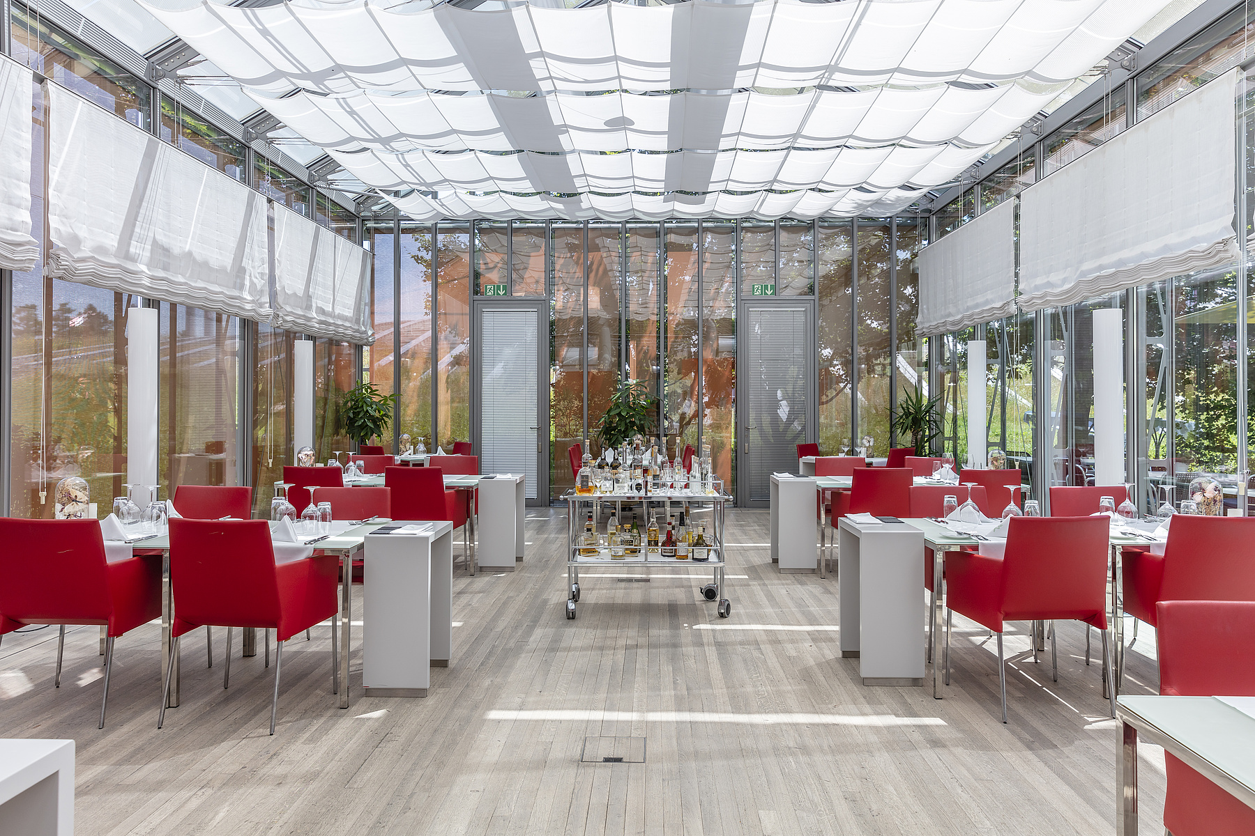 Hotellerie Gastronomie Zeitung Zfv Unternehmungen Ziehen Sich Von Den Restaurants Schongrun Im Zentrum Paul Klee Zuruck