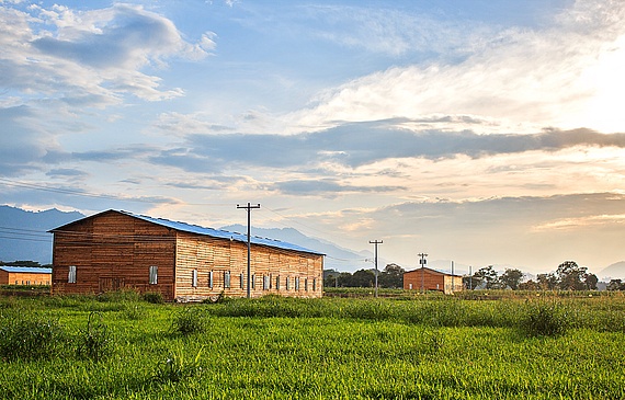 Fast schon idyllisch: Die neue Fabrik in Danlí. (Bild ZVG) Fast schon idyllisch: Die neue Fabrik in Danlí. (Bild ZVG)