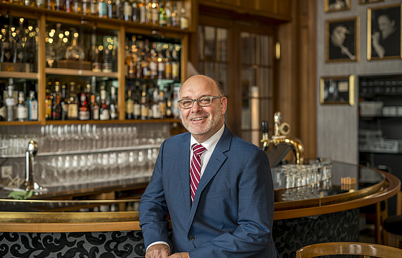 Fritz Erni bleibt innovativ: Das Art Deco Hotel Montana ist das erste Vier-Sterne-Superior-Haus, das auch Zimmer im Fünf-Sterne-Segment anbietet. (ZVG)