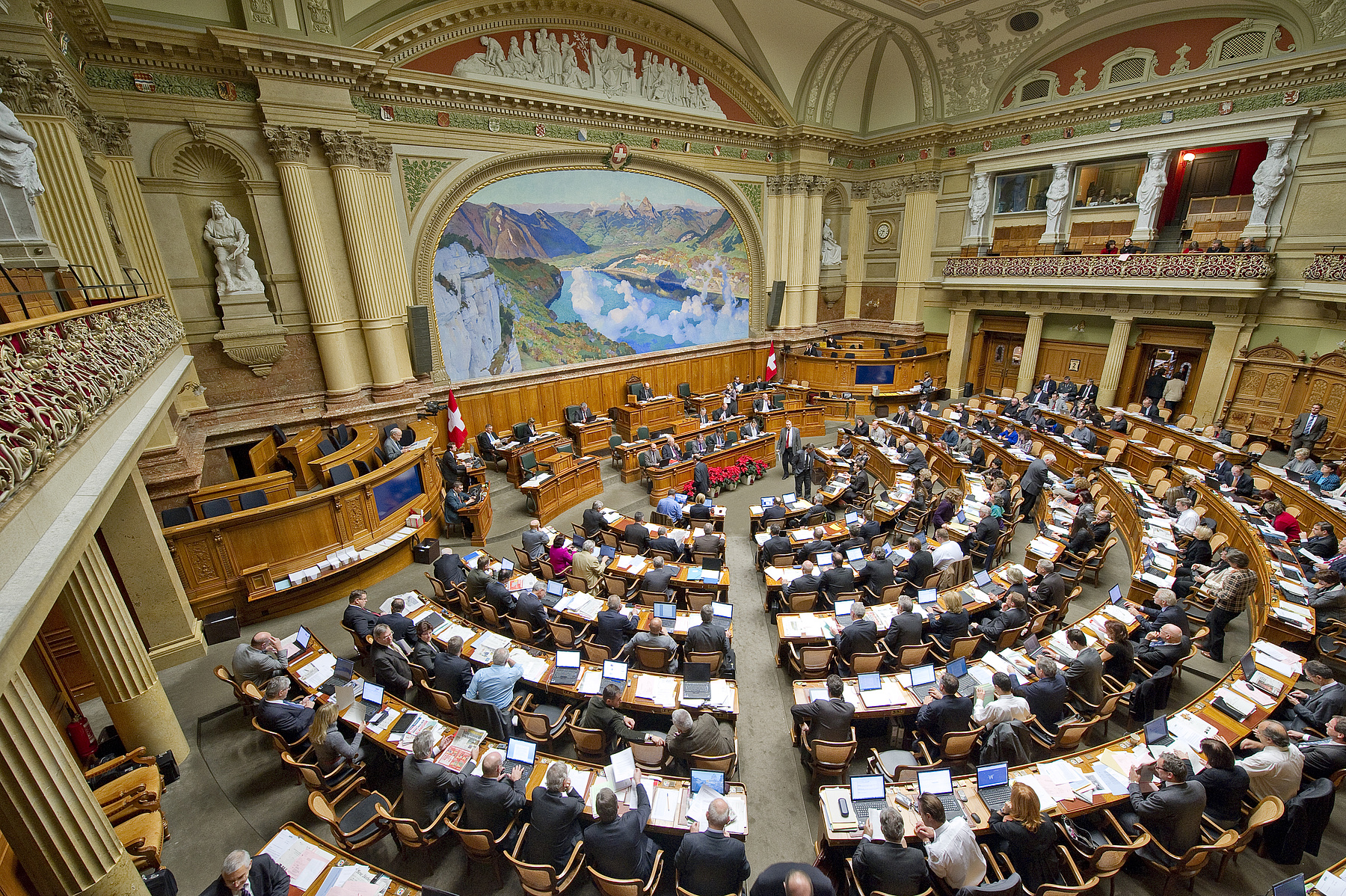 Какие страны являются парламентскими. Швейцария парламентская Республика. Сенат Швейцарии. Парламент Швейцарии. Союзное собрание Швейцарии.