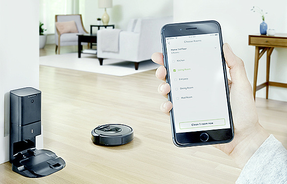 Der neue iRobot Roomba i7 Saugroboter kann über eine App gesteuert werden. (ZVG)