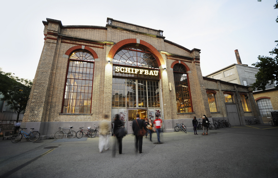 Das Swiss Wine Tasting mit Mémoire & Friends geht neu im Schiffbau Zürich über die Bühne. (Bild Toni Suter / T+T Fotografie)